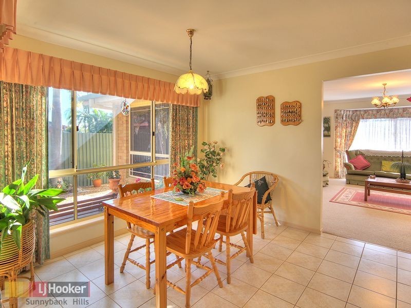 9 Glencoe Close, Parkinson QLD 4115