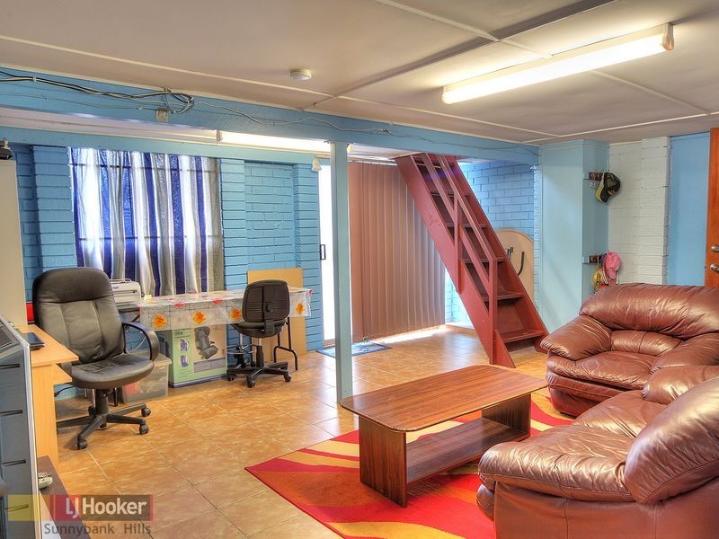 12 Ashton Street, Kingston QLD 4114