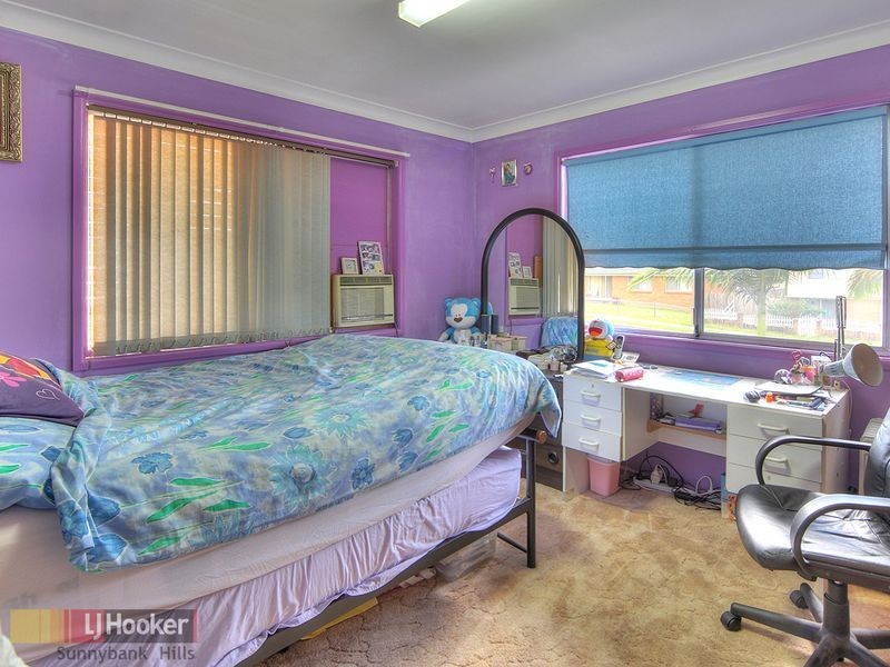 12 Ashton Street, Kingston QLD 4114