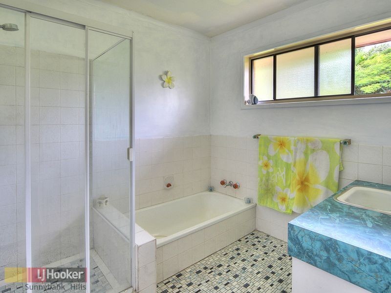 24 Gonzales Street, Macgregor QLD 4109