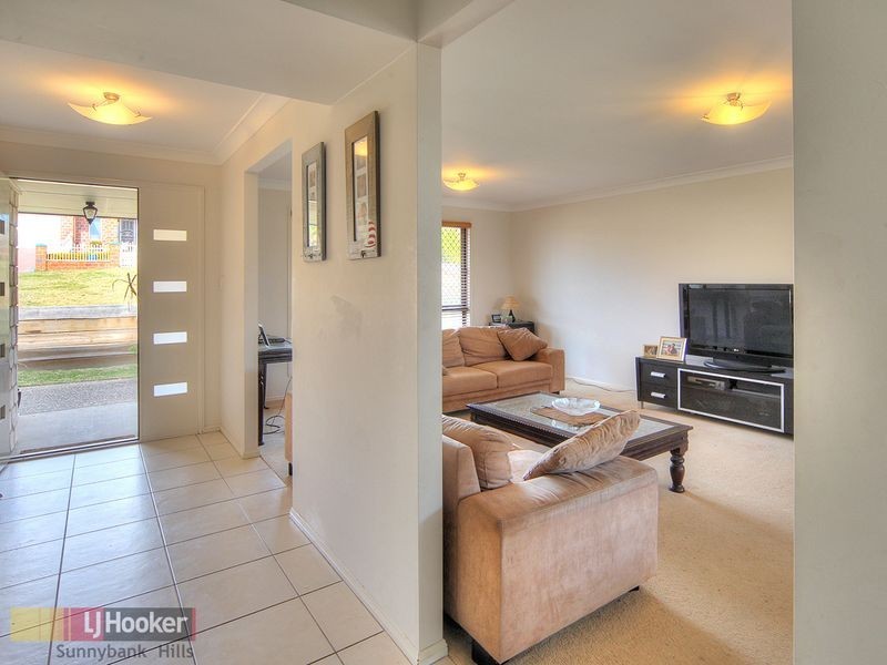 6 Stratus Place, Calamvale QLD 4116