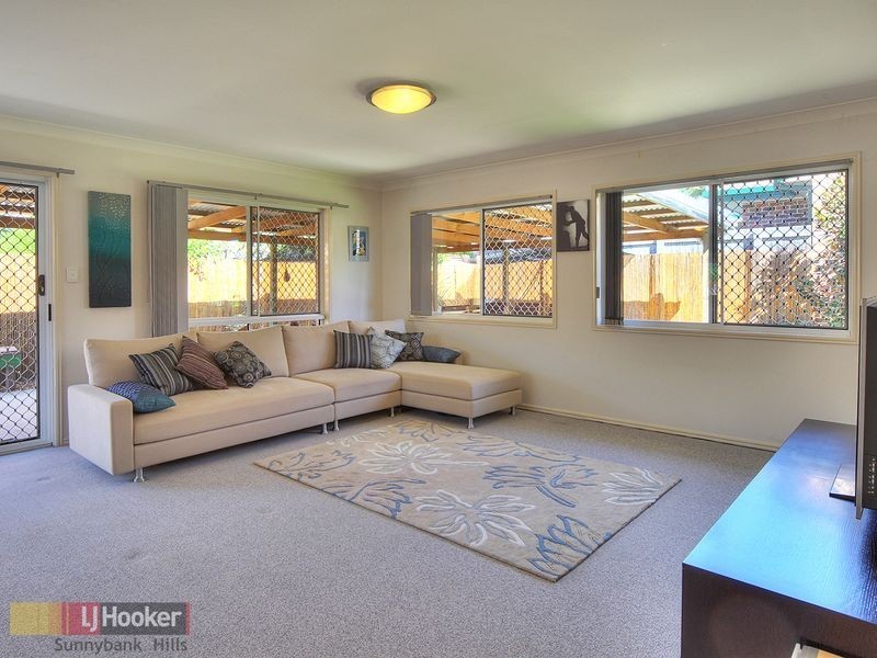 10 Umbel Place, Calamvale QLD 4116