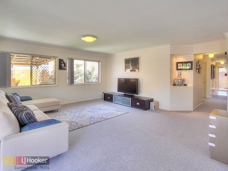 10 Umbel Place, Calamvale QLD 4116