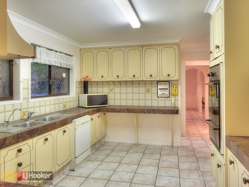 18 Firelight Street, Sunnybank Hills QLD 4109