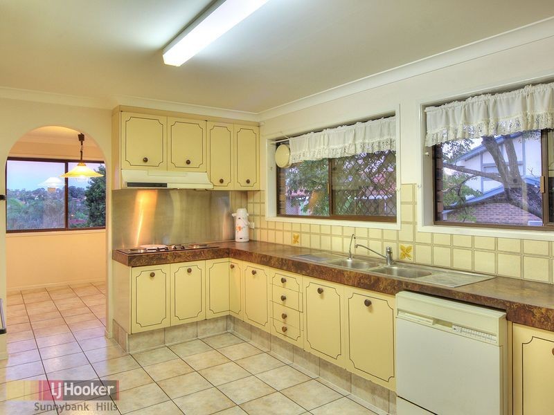 18 Firelight Street, Sunnybank Hills QLD 4109