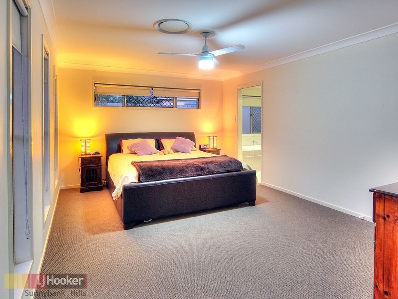 49 Morialta Place, Parkinson QLD 4115