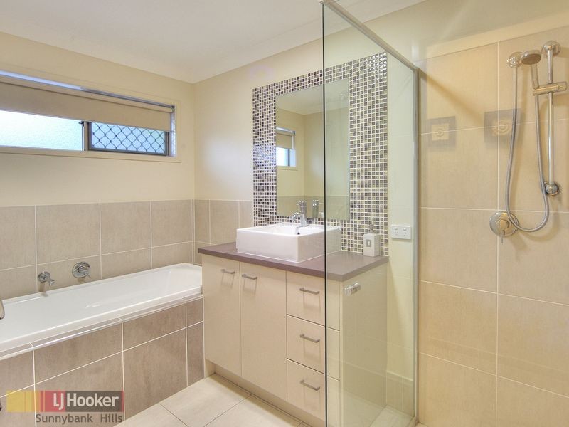 49 Morialta Place, Parkinson QLD 4115