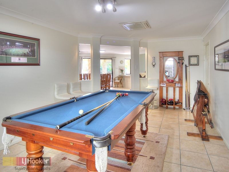 4 Glenelg Place, Parkinson QLD 4115