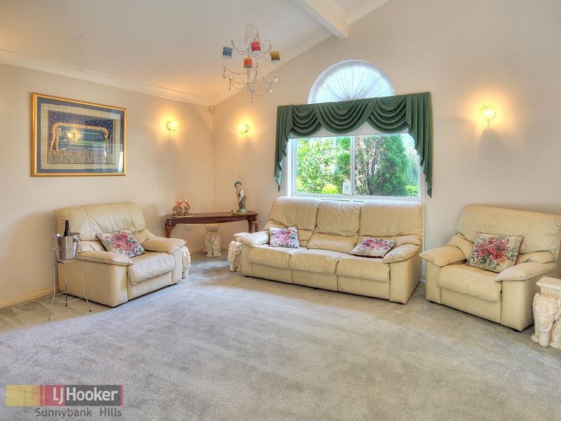 21 Lakewood Avenue, Parkinson QLD 4115