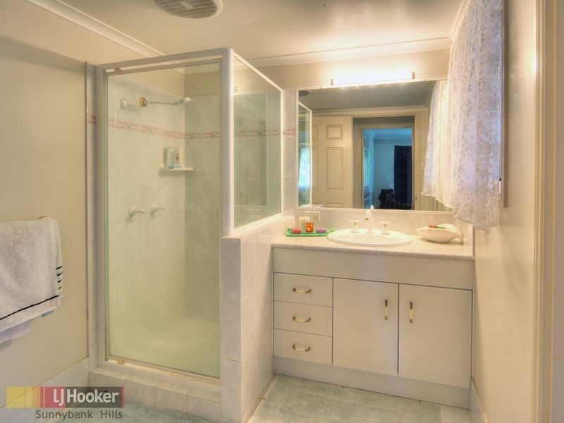 21 Lakewood Avenue, Parkinson QLD 4115