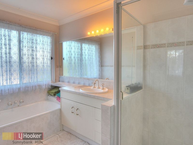 21 Lakewood Avenue, Parkinson QLD 4115