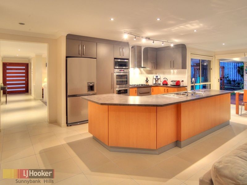 7 Barrington Place, Parkinson QLD 4115