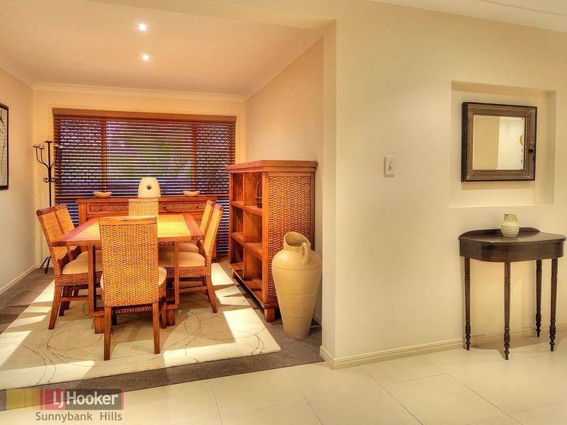 7 Barrington Place, Parkinson QLD 4115