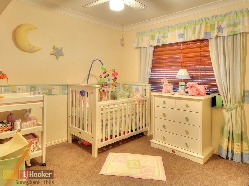 7 Barrington Place, Parkinson QLD 4115