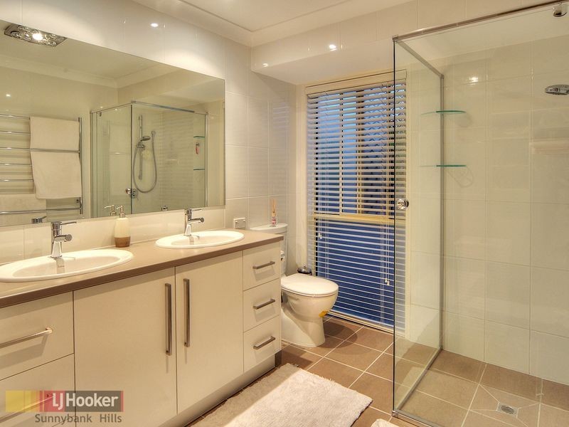 7 Barrington Place, Parkinson QLD 4115