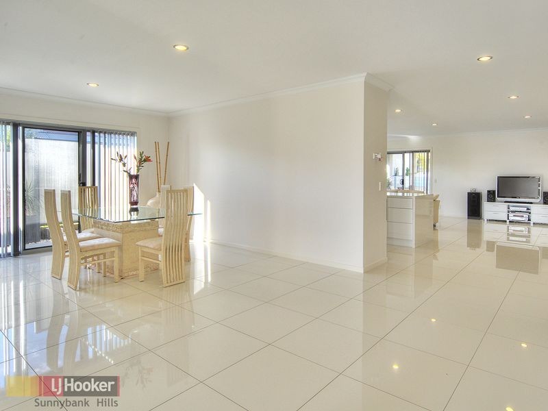 9 Dundee Street, Calamvale QLD 4116