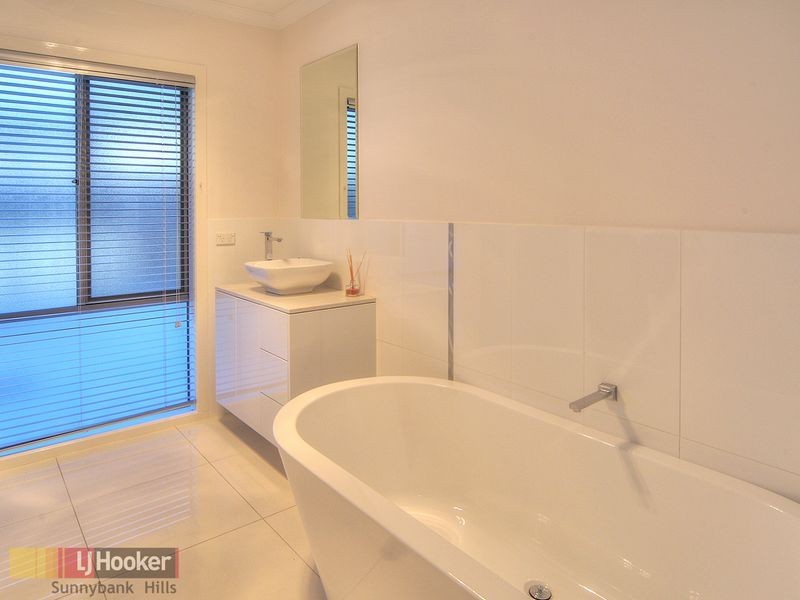 9 Dundee Street, Calamvale QLD 4116