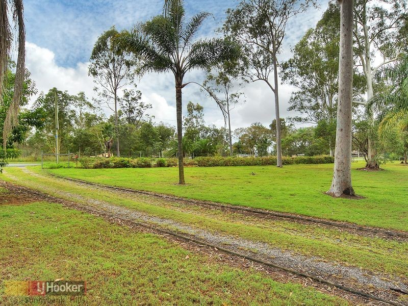 268 Stoney Camp Road, Park Ridge South QLD 4125
