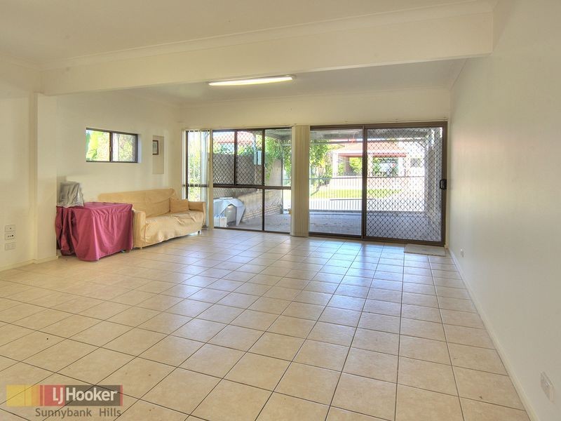 30 Fleetwood Street, Macgregor QLD 4109