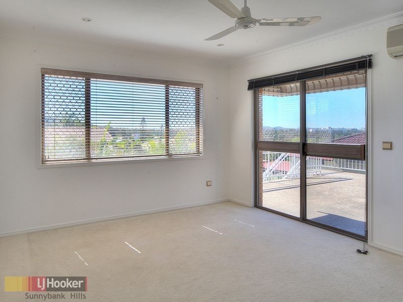30 Fleetwood Street, Macgregor QLD 4109