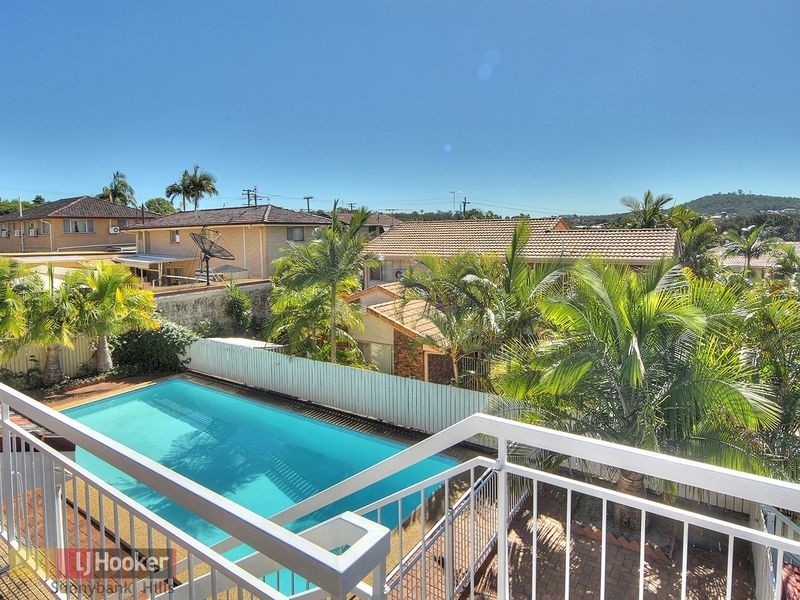 30 Fleetwood Street, Macgregor QLD 4109