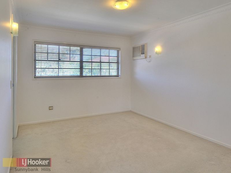 30 Fleetwood Street, Macgregor QLD 4109