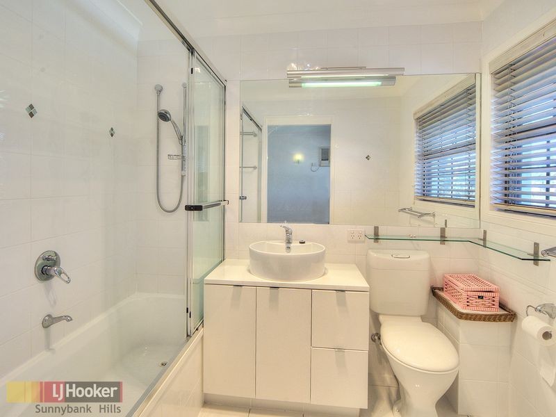 30 Fleetwood Street, Macgregor QLD 4109
