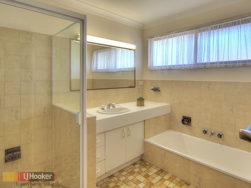 15 Firelight Street, Sunnybank Hills QLD 4109