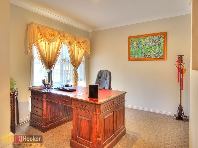 25 Azzure Street, Eight Mile Plains QLD 4113