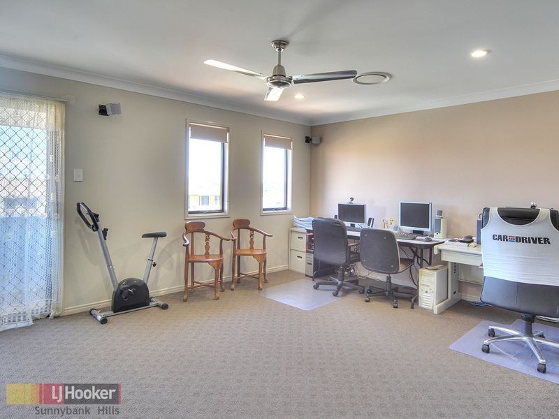 25 Azzure Street, Eight Mile Plains QLD 4113