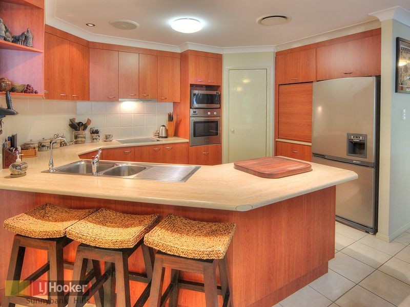 4 Bunya Court, Parkinson QLD 4115