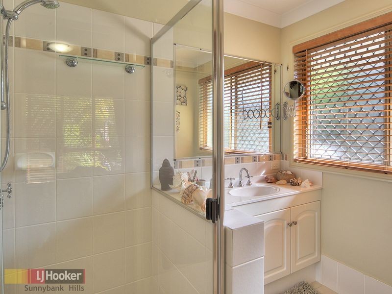 4 Bunya Court, Parkinson QLD 4115