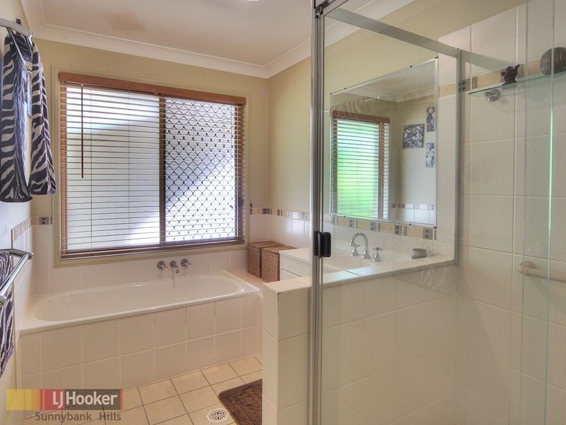 4 Bunya Court, Parkinson QLD 4115