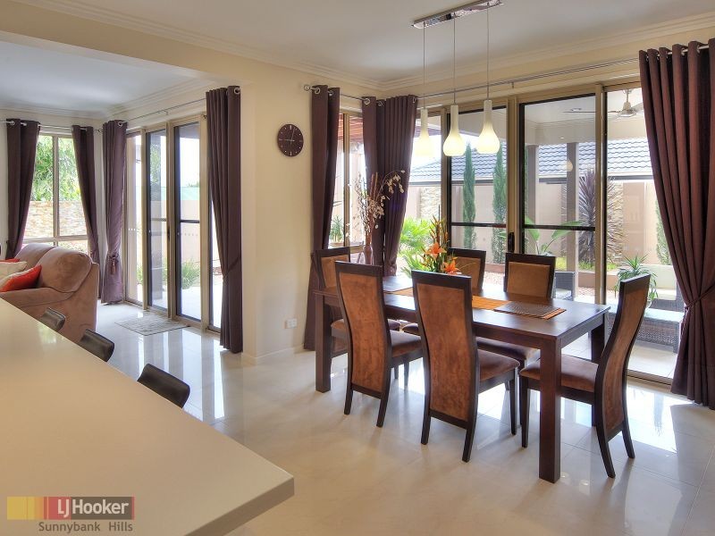 44 Ellendale Circuit, Eight Mile Plains QLD 4113