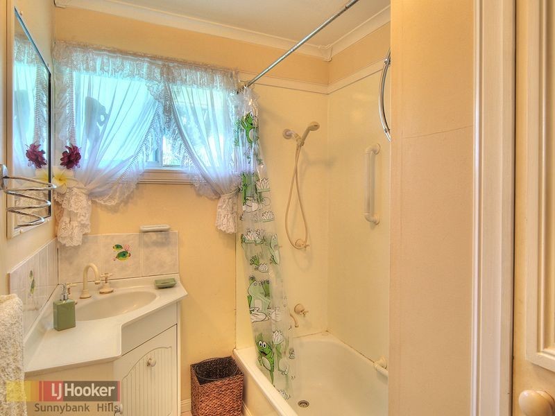 128 Mayes Avenue, Kingston QLD 4114