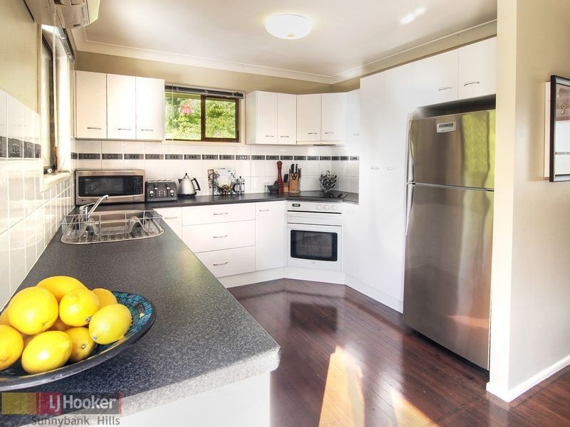 15 Cranfield Street, Sunnybank Hills QLD 4109