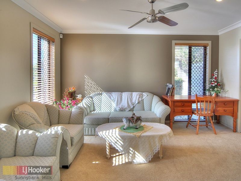 51 Hillardt Street, Robertson QLD 4109