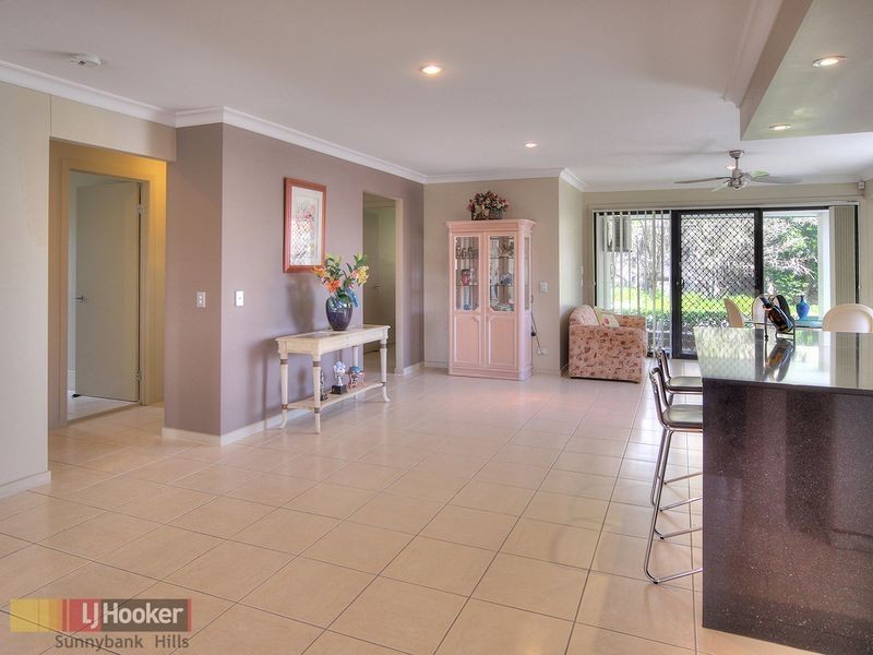 51 Hillardt Street, Robertson QLD 4109