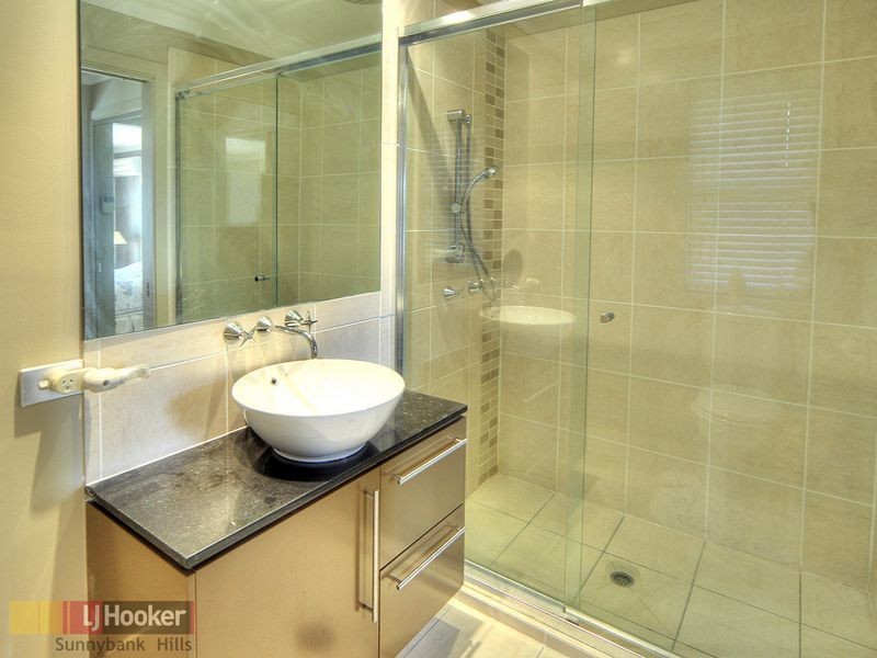 51 Hillardt Street, Robertson QLD 4109