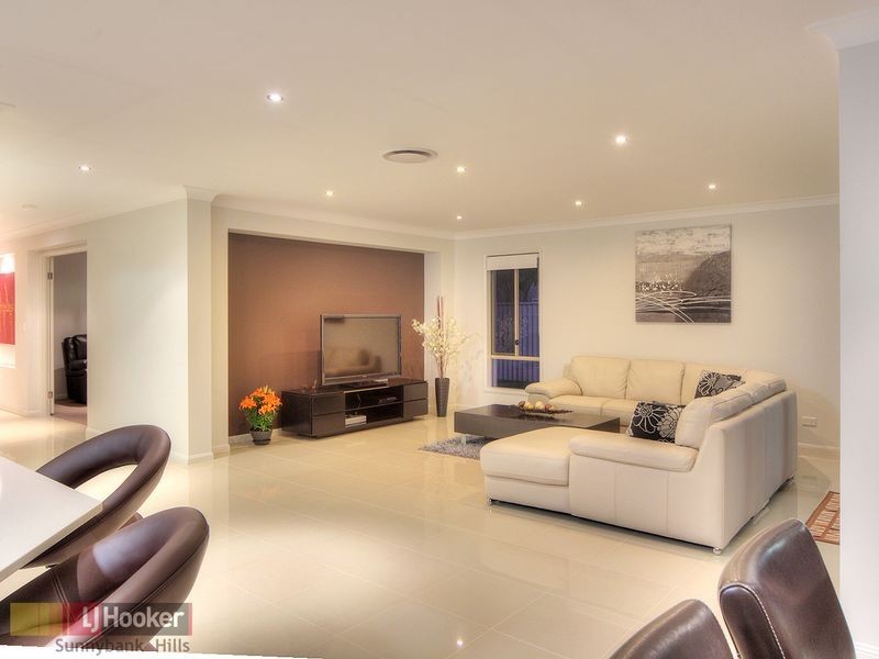 15 Hatia Place, Kuraby QLD 4112