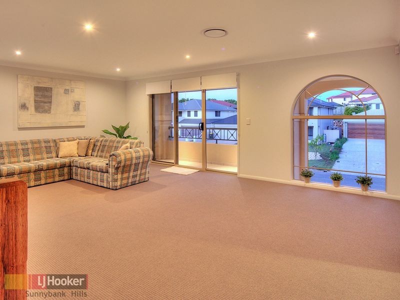 15 Hatia Place, Kuraby QLD 4112