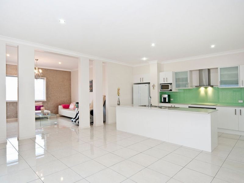 13 Lilly Pilly Street, Heathwood QLD 4110