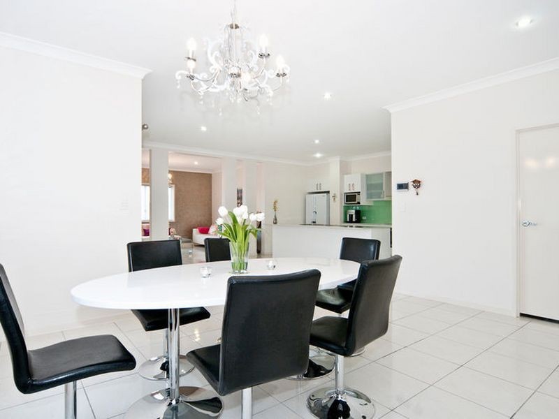 13 Lilly Pilly Street, Heathwood QLD 4110