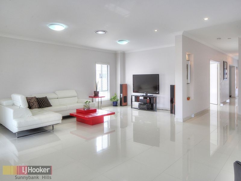 21 Rolfe Circuit, Underwood QLD 4119