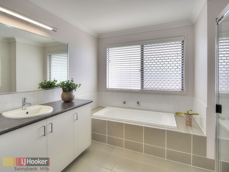 21 Rolfe Circuit, Underwood QLD 4119
