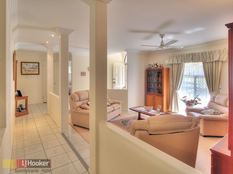 8 Chestnut Place, Calamvale QLD 4116