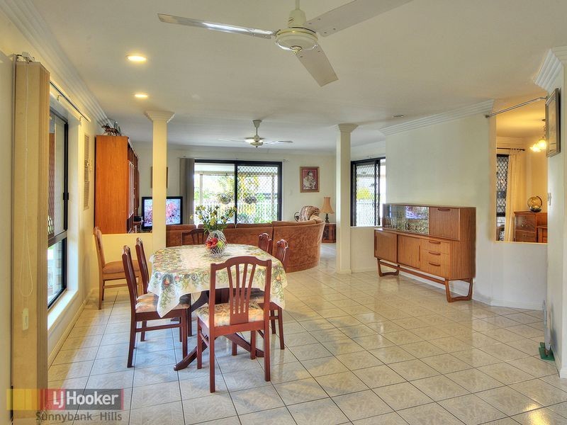 8 Chestnut Place, Calamvale QLD 4116