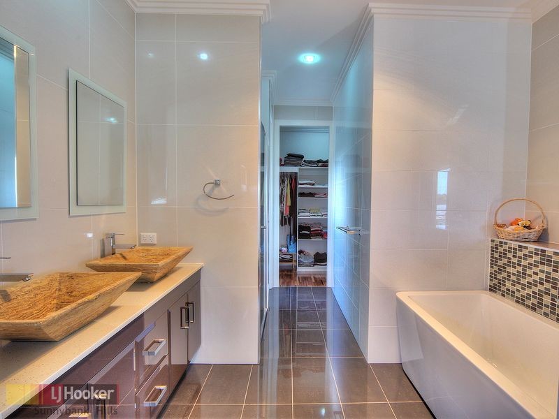 10 Bowers Street, Eight Mile Plains QLD 4113