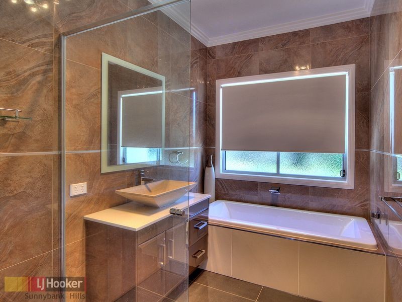 10 Bowers Street, Eight Mile Plains QLD 4113