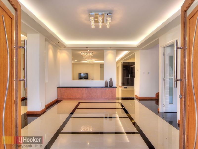 2 Amber Close, Eight Mile Plains QLD 4113